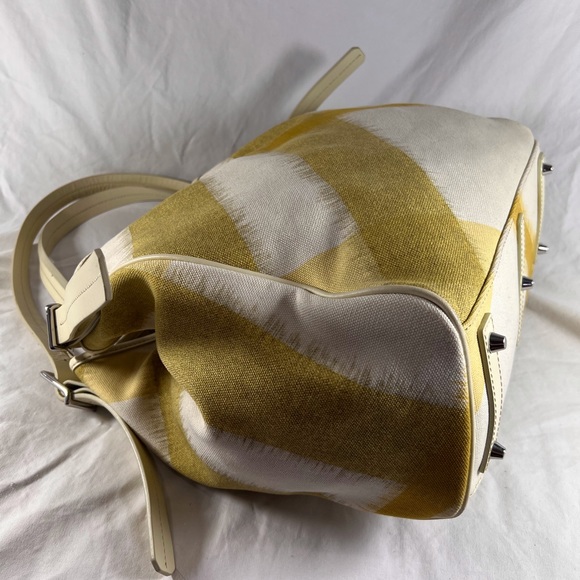 BURBERRY Off White Canvas and Different Hues of Yellow Lines Tote Shoulder Bag - Picture 16 of 17